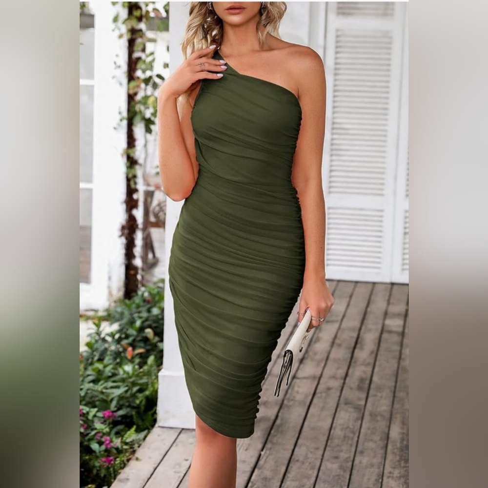 NWT! PRETTYGARDEN Elegant Olive Green One-Shoulder Dress Size Small